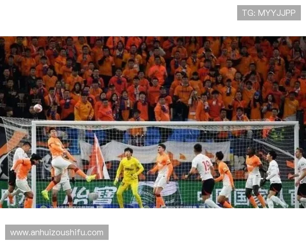 海牛球迷欢庆取胜送亚泰降级退场时高喊亚泰降级啦 海牛球迷欢庆取胜送亚泰降级退场时高喊亚泰降级啦